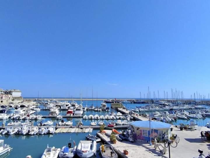Amaste In Puglia Casa Vacanza 比谢列 外观 照片